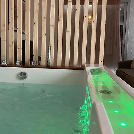 Apparemment Jacuzzi Balneo Centre De