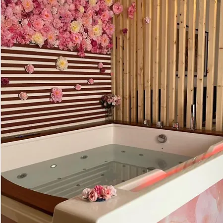 Apparemment Jacuzzi Balneo Centre De *