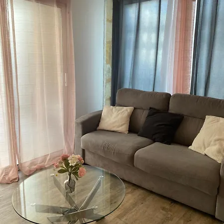 Apartmán Apparemment Jacuzzi Balneo Centre De *