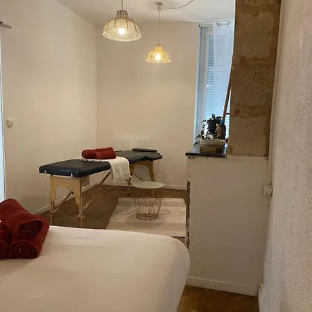 Apparemment Jacuzzi Balneo Centre De Apartmán Bordeaux