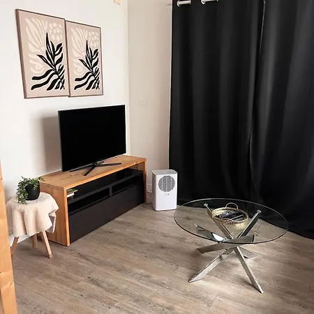 Apparemment Jacuzzi Balneo Centre De Apartamento