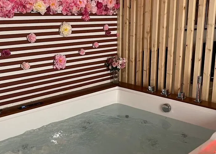 Apparemment Jacuzzi Balneo Centre De * Bordeaux