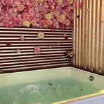 Apparemment Jacuzzi Balneo Centre De アパート ボルドー