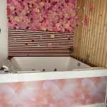 Apparemment Jacuzzi Balneo Centre De
